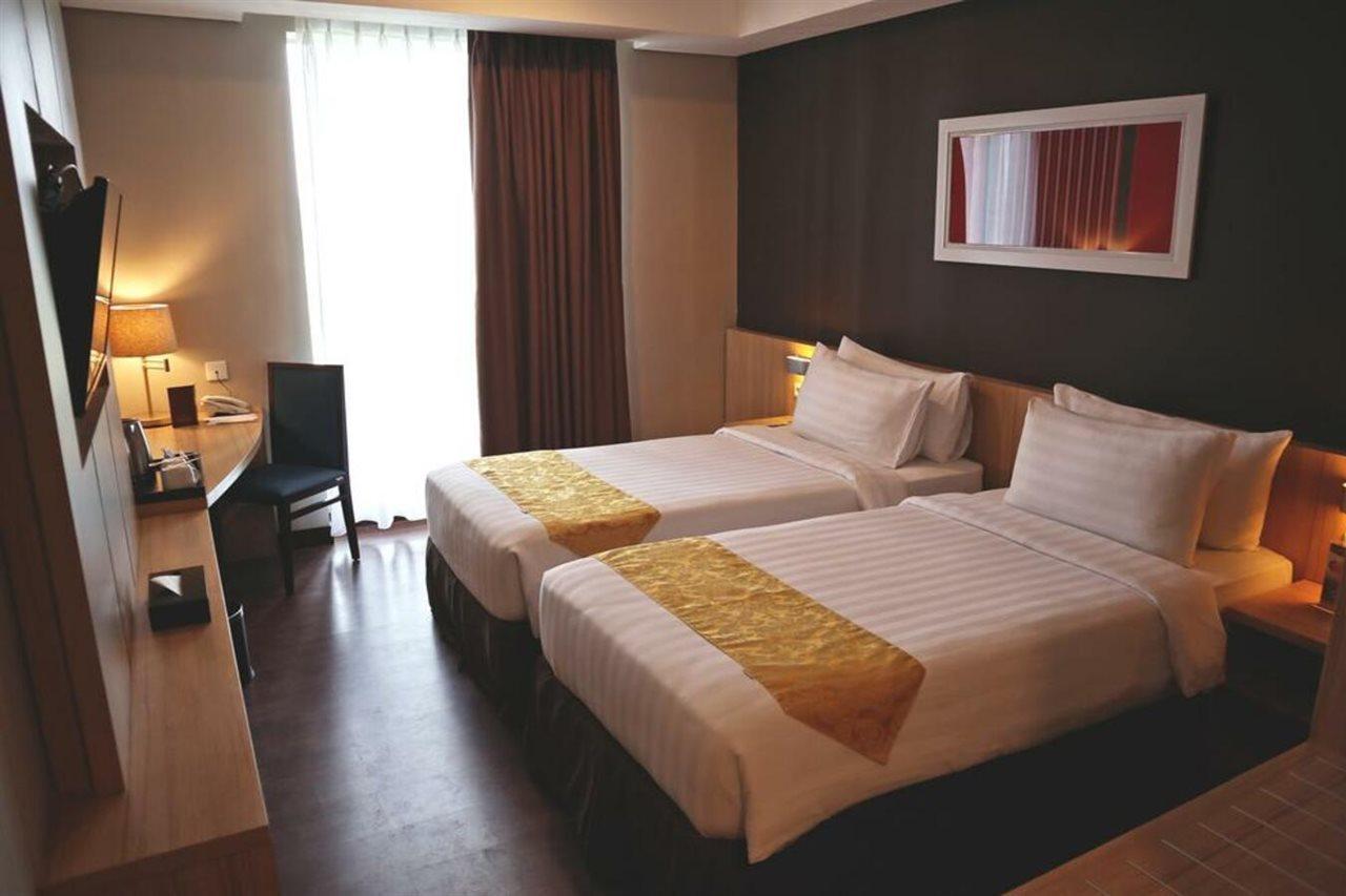 Anara Sky Kualanamu Hotel Medan Extérieur photo