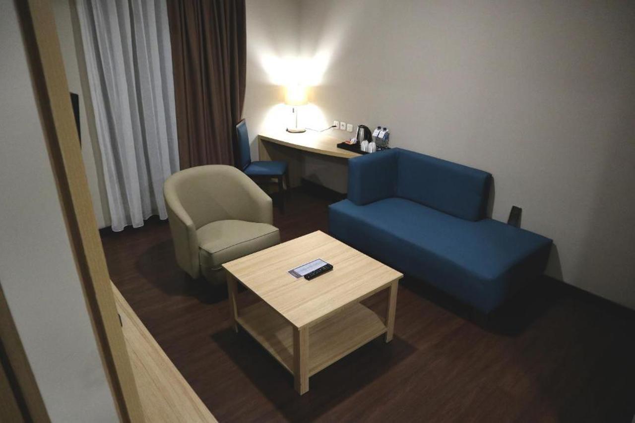 Anara Sky Kualanamu Hotel Medan Extérieur photo