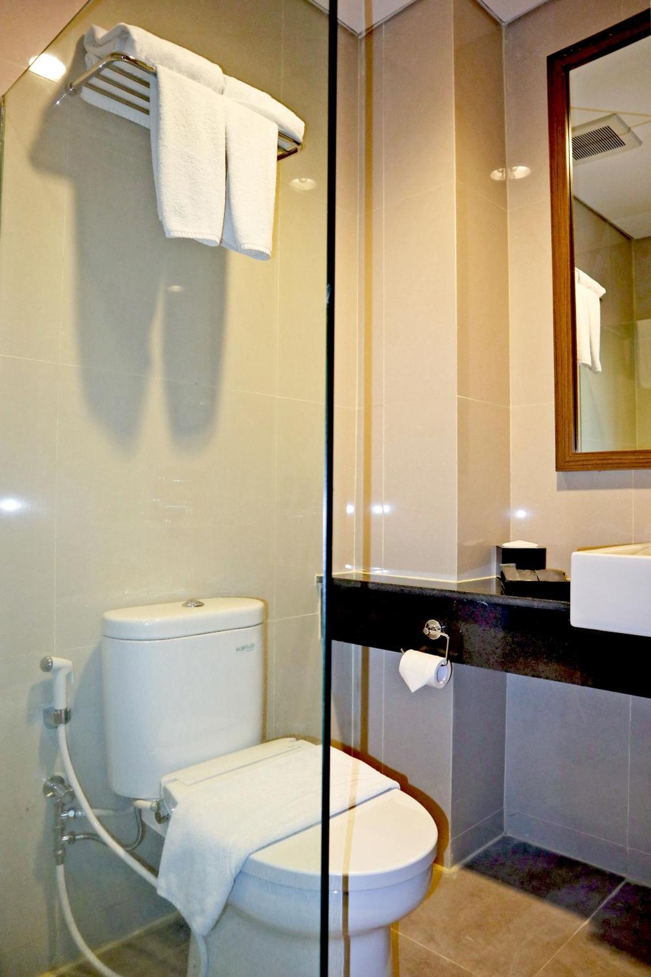 Anara Sky Kualanamu Hotel Medan Extérieur photo