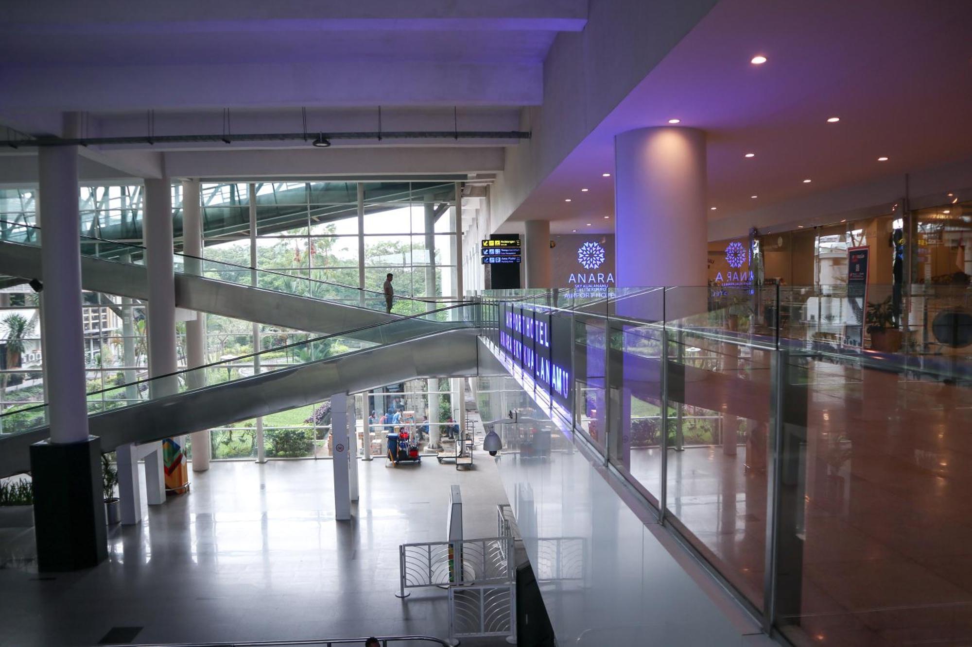 Anara Sky Kualanamu Hotel Medan Extérieur photo