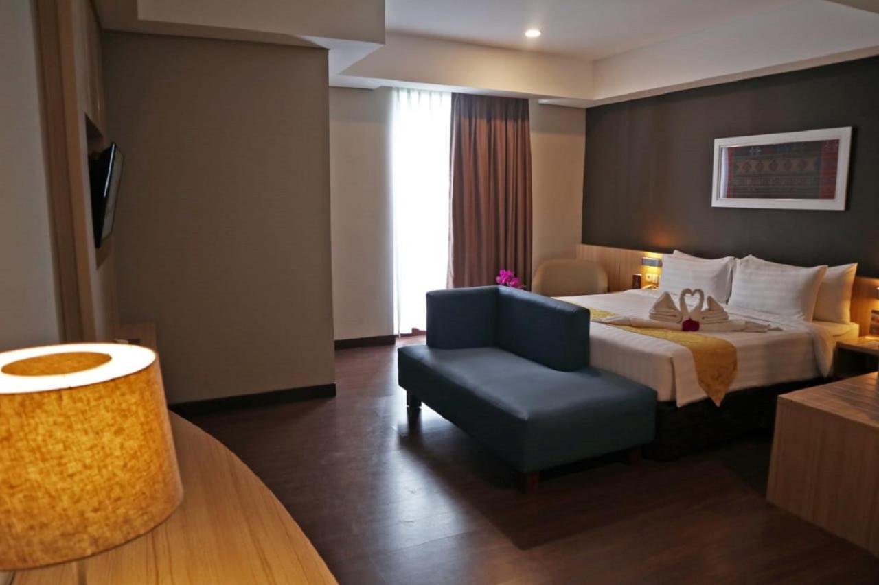 Anara Sky Kualanamu Hotel Medan Extérieur photo