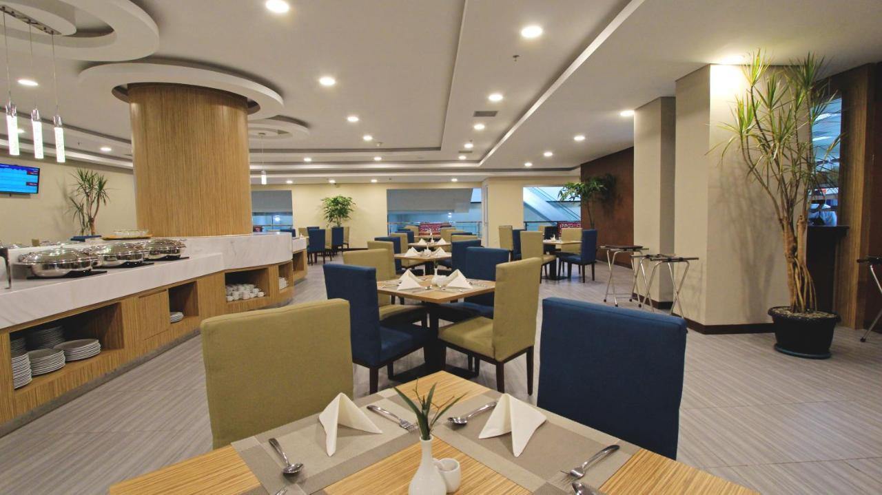 Anara Sky Kualanamu Hotel Medan Extérieur photo